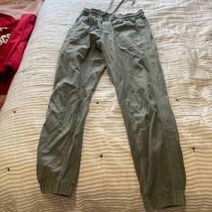 Athleta farallon joggers, size 0!! Army green color.